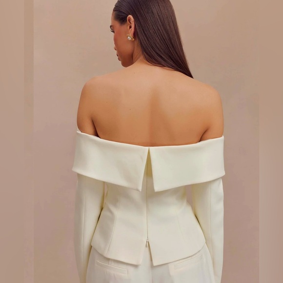 Meshki Elegant Off Shoulder top Jacket - Ivory Sz L new - Picture 2 of 12